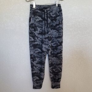 Sundry cropped  pocket jogger size Small